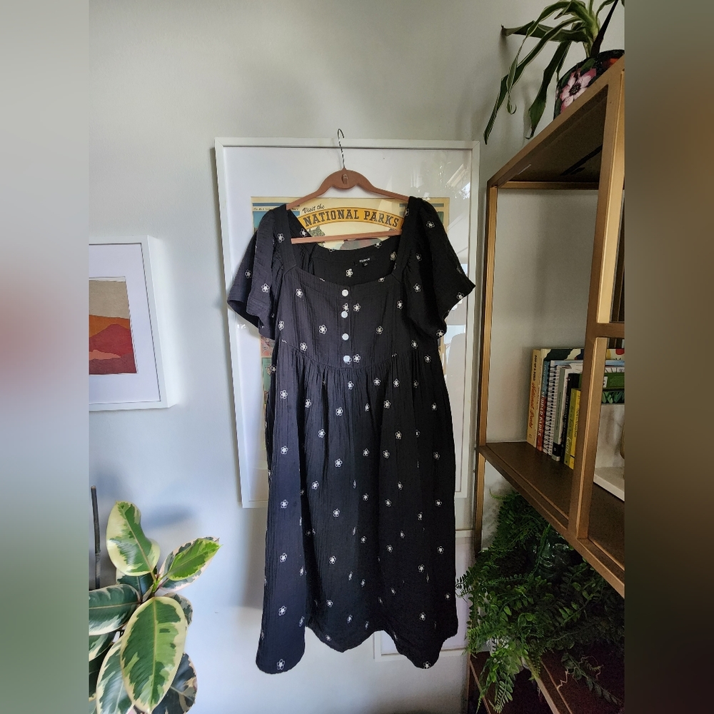 NWOT Madewell Daisy Embroidered Lightspun Square-Neck Midi Dress